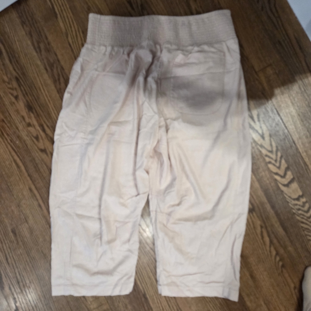 Anthropologie Light Blush Pink Smocked Waist Capris - Picture 3 of 4
